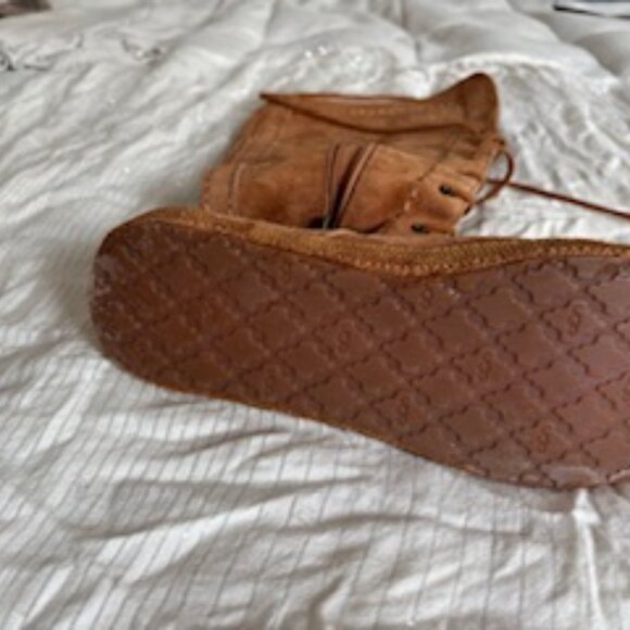Never Worn Tall UGG Lace up Moccasin Chestnut Brown Leather & Sheep Skin Size7 - Picture 9 of 9
